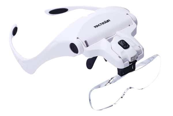 lighted magnifiers image